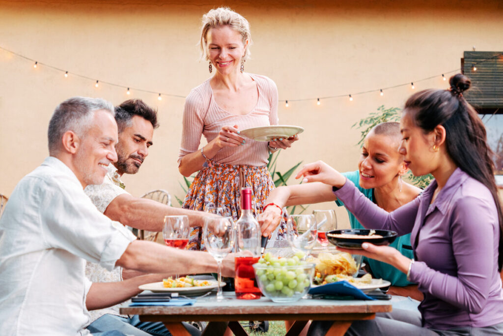 A Foodie’s Guide to Eating Well in Skyline Estates: Arvada’s Flavorful Neighborhood Hotspots